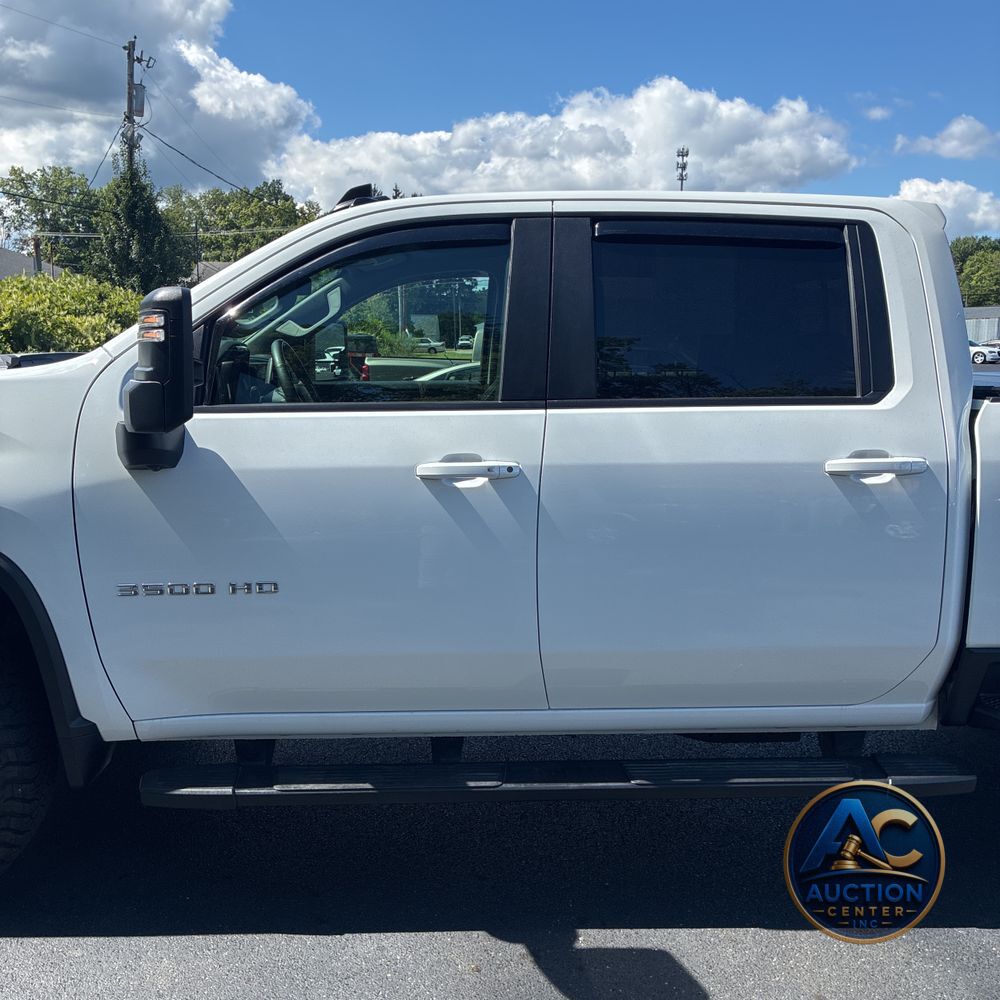 2025 Chevrolet Silverado 3500HD C/C