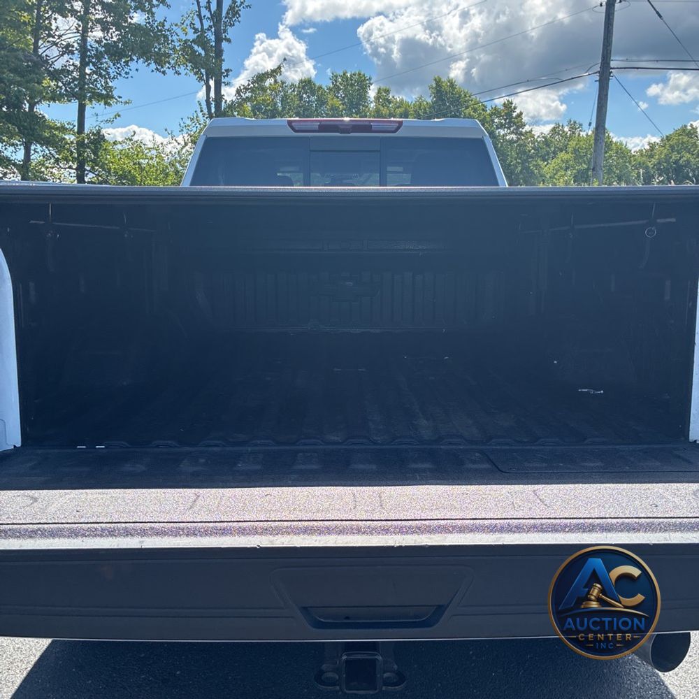 2025 Chevrolet Silverado 3500HD C/C