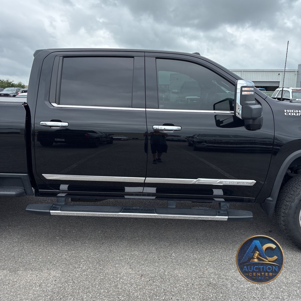 2025 Chevrolet Silverado 3500HD High Country