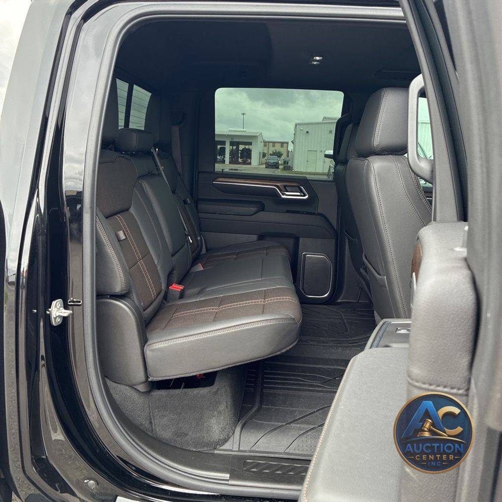2025 Chevrolet Silverado 3500HD High Country