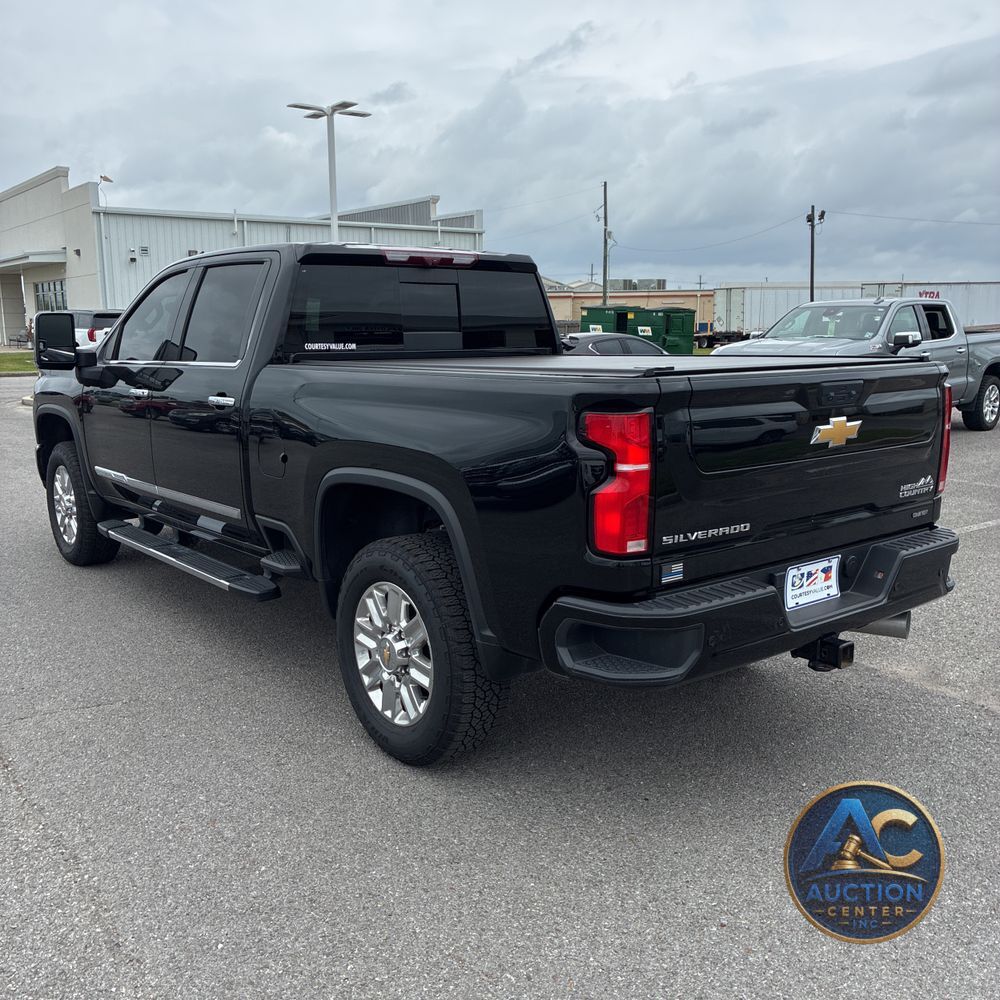 2025 Chevrolet Silverado 3500HD High Country