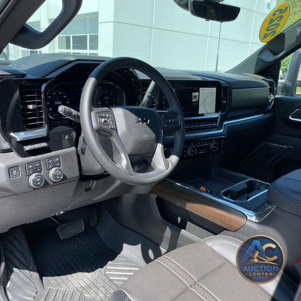 2025 Chevrolet Silverado 3500HD High Country