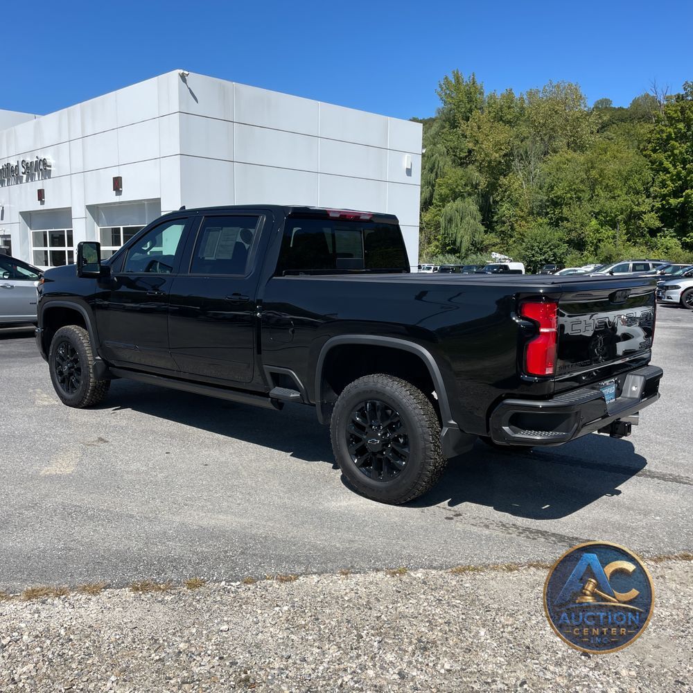 2025 Chevrolet Silverado 3500HD High Country