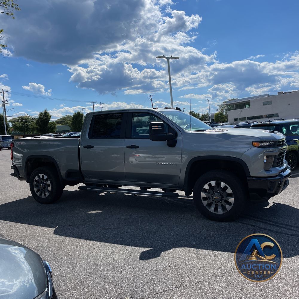 2024 Chevrolet Silverado 2500HD Custom