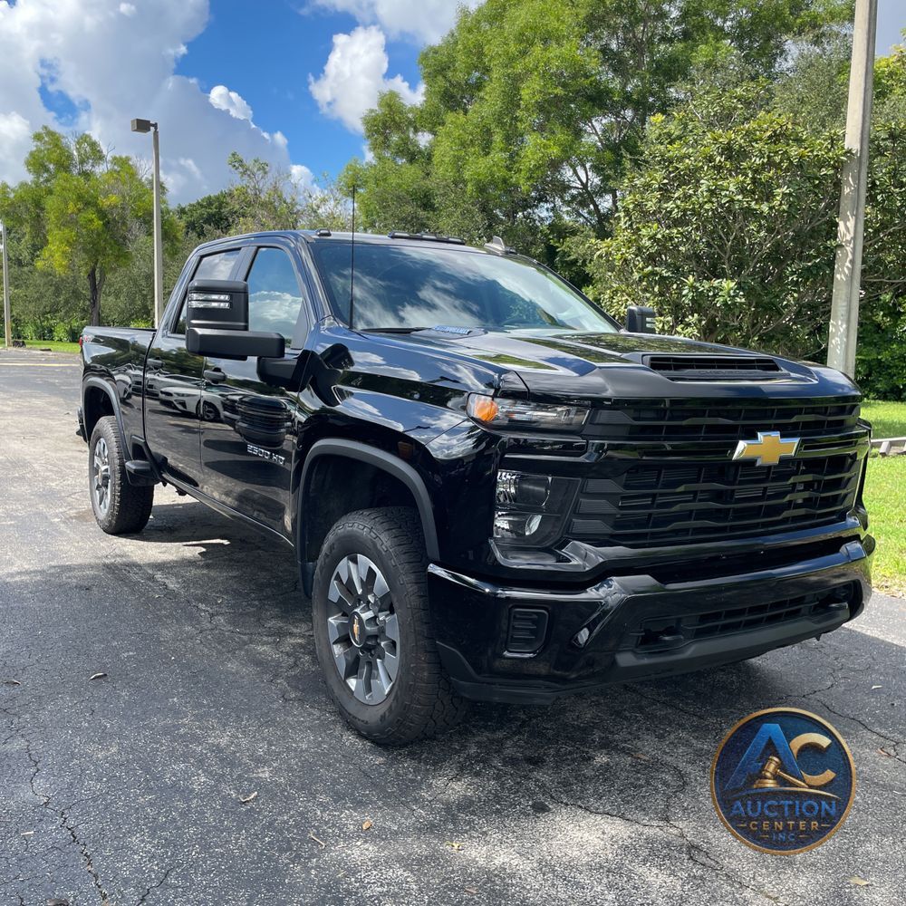 2024 Chevrolet Silverado 2500HD Custom