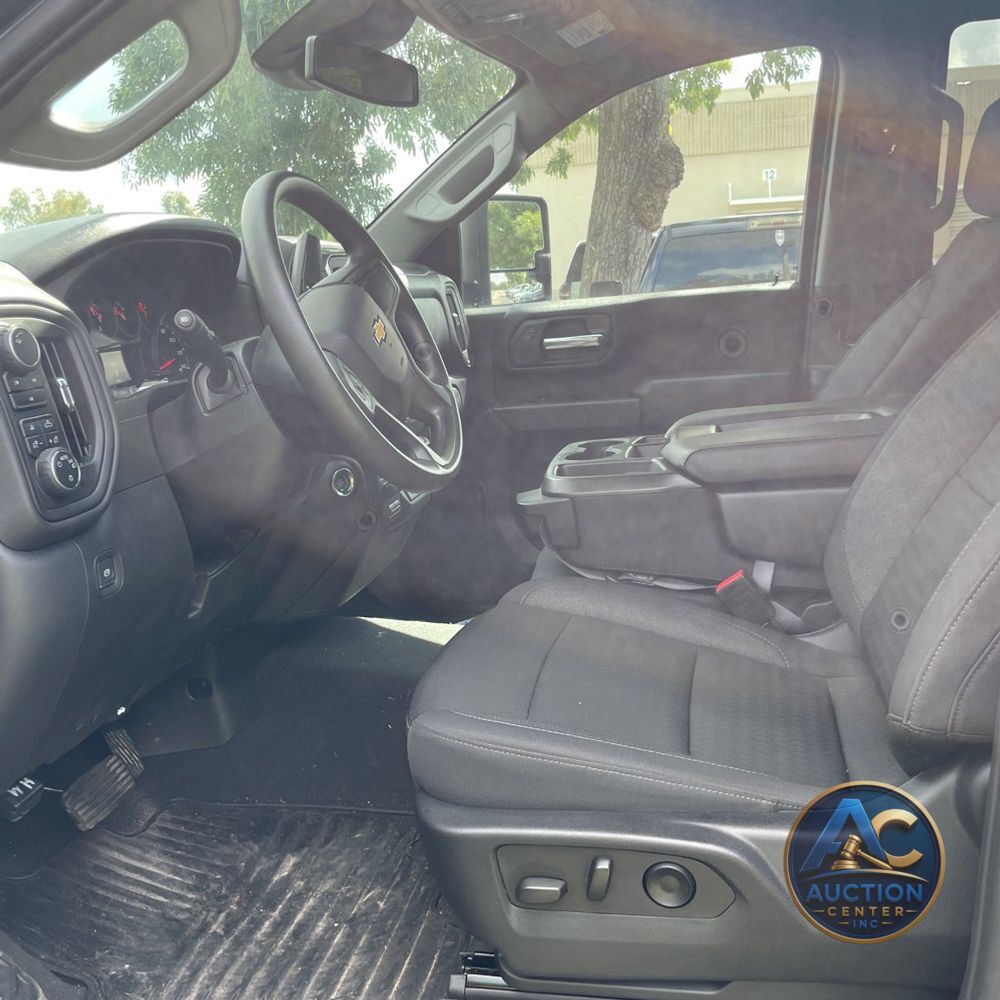 2024 Chevrolet Silverado 2500HD Custom