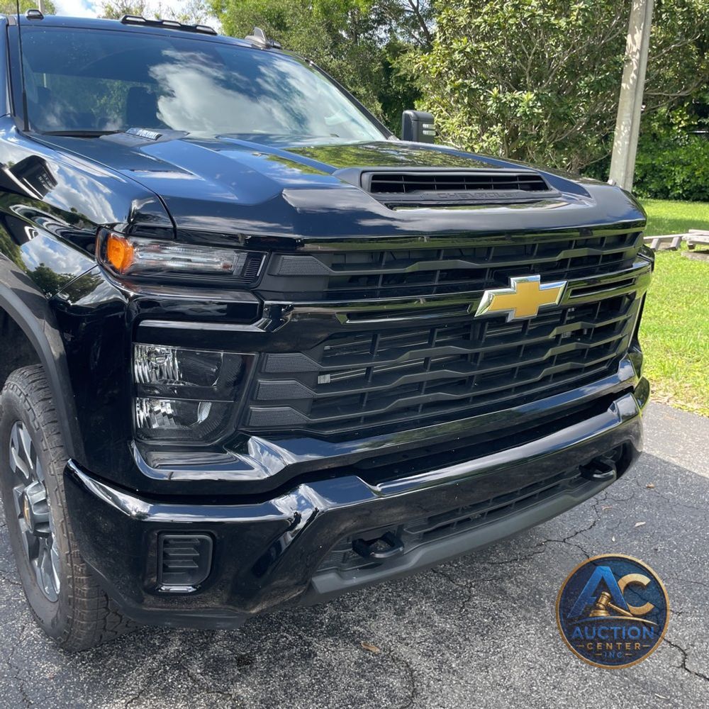 2024 Chevrolet Silverado 2500HD Custom