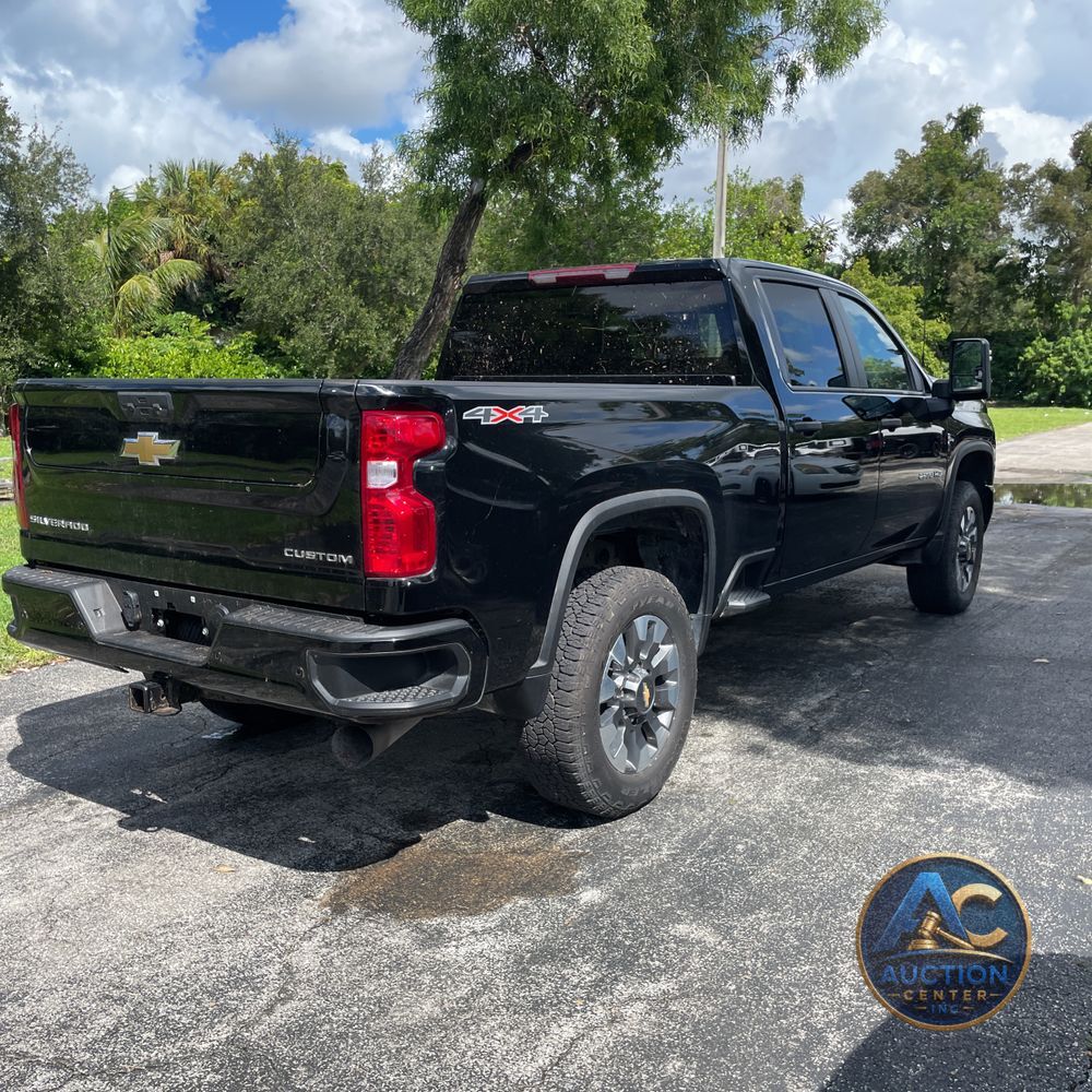 2024 Chevrolet Silverado 2500HD Custom