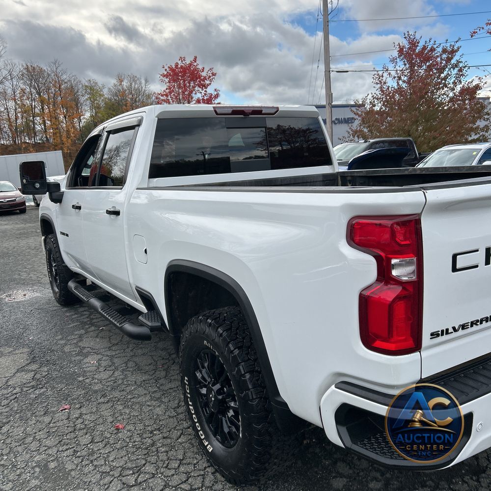 2024 Chevrolet Silverado 3500HD LTZ
