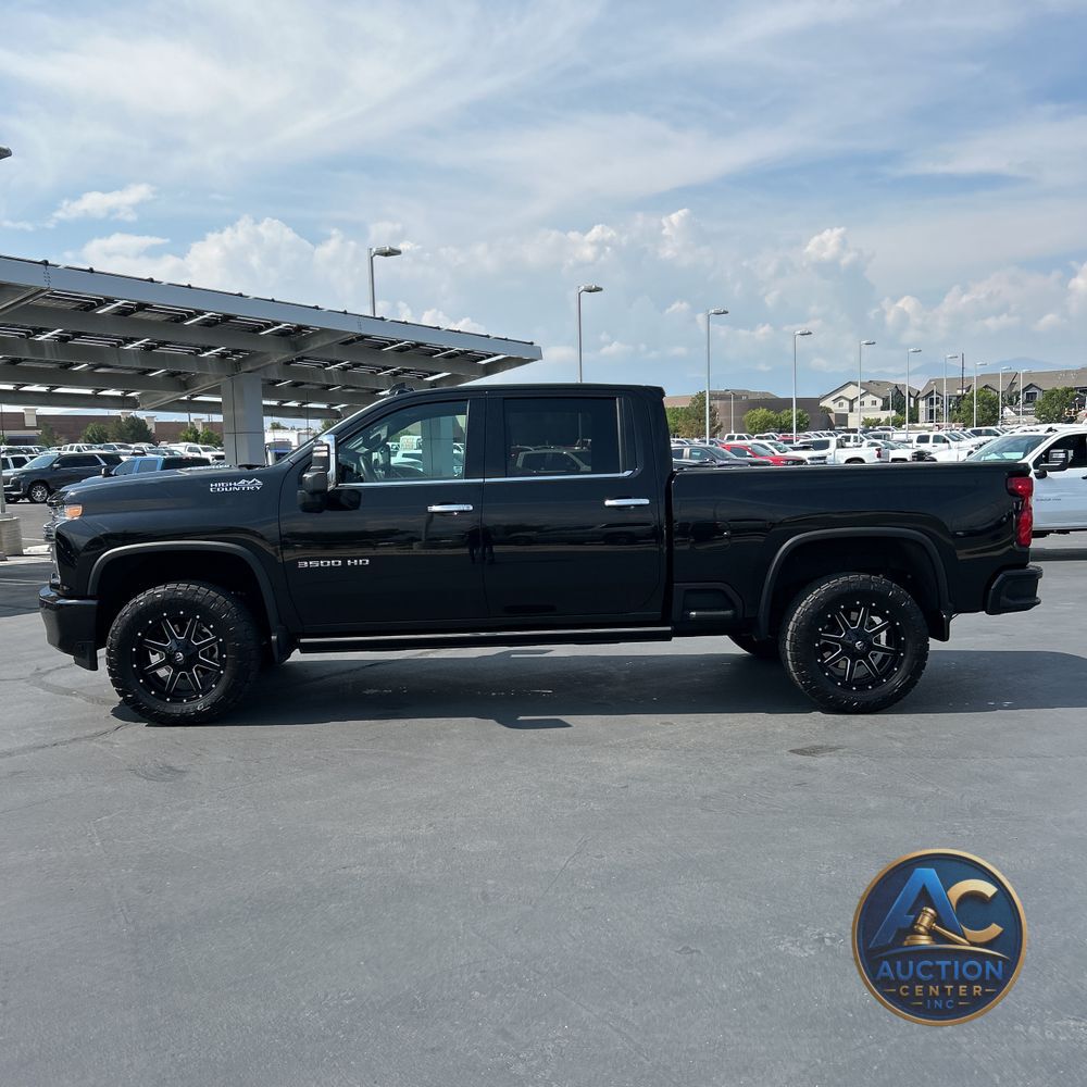 2022 Chevrolet Silverado 3500HD High Country