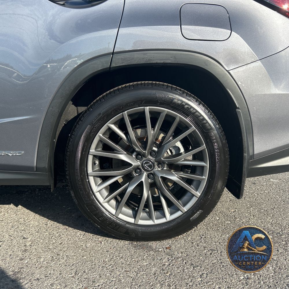 2022 Lexus RX 450h F SPORT Handling