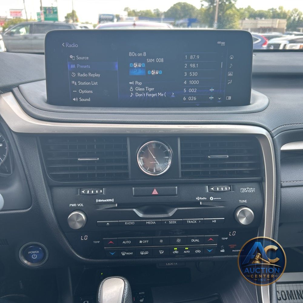 2022 Lexus RX 450h F SPORT Handling