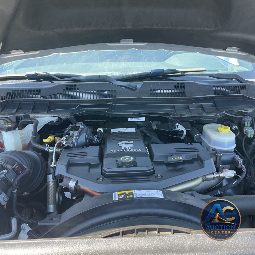2018 Ram 3500 Limited Mega Cab 4x2 6'4" Box