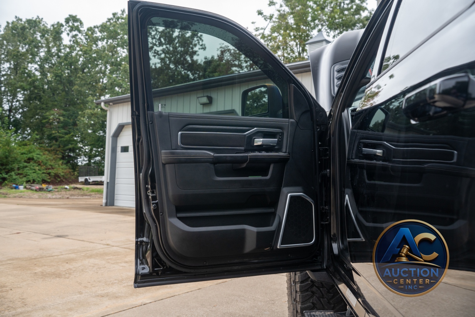2024 Ram 3500 Laramie Mega Cab