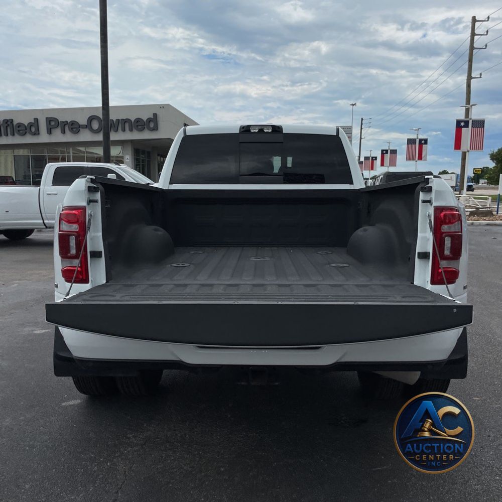 2024 Ram 3500 Laramie