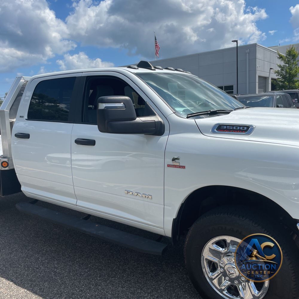 2023 Ram 3500 Cab/Chassis SLT