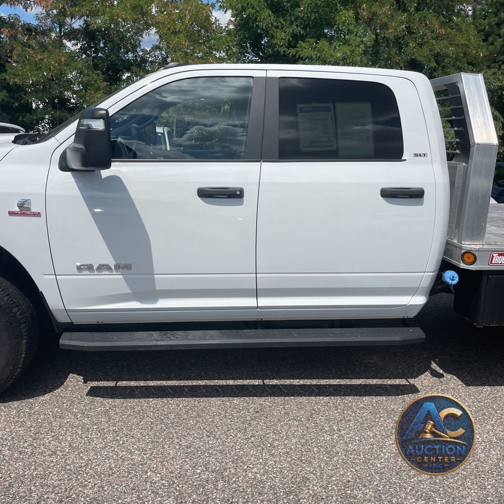 2023 Ram 3500 Cab/Chassis SLT