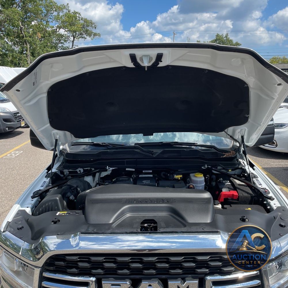 2023 Ram 3500 Cab/Chassis SLT