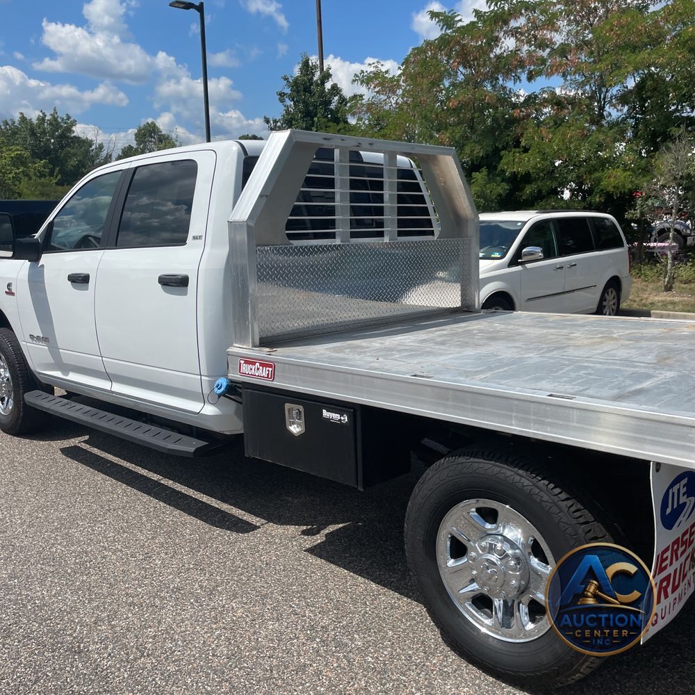 2023 Ram 3500 Cab/Chassis SLT