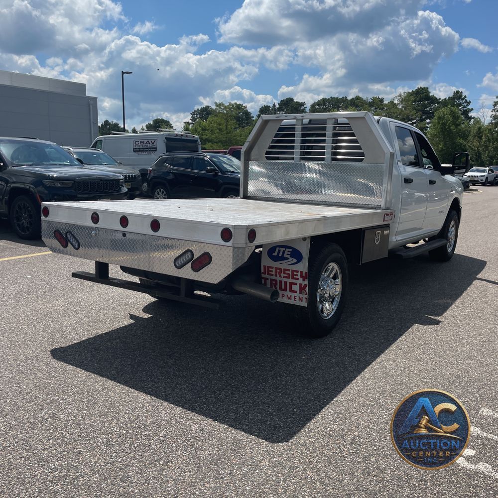 2023 Ram 3500 Cab/Chassis SLT