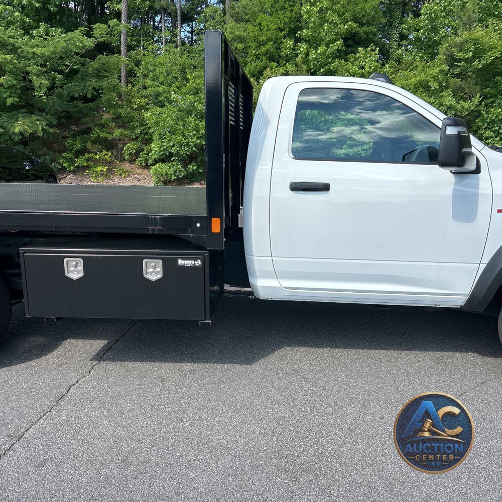 2024 Ram 5500 Chassis Tradesman/SLT