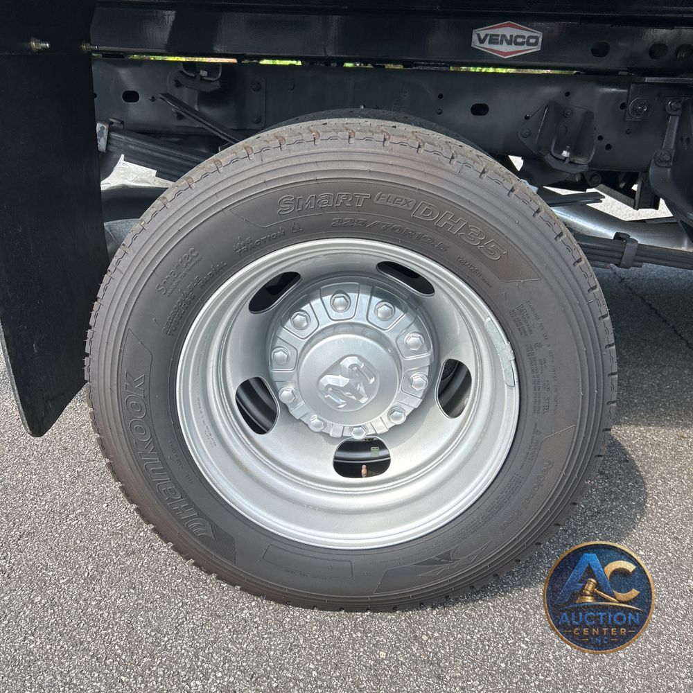 2024 Ram 5500 Chassis Tradesman/SLT