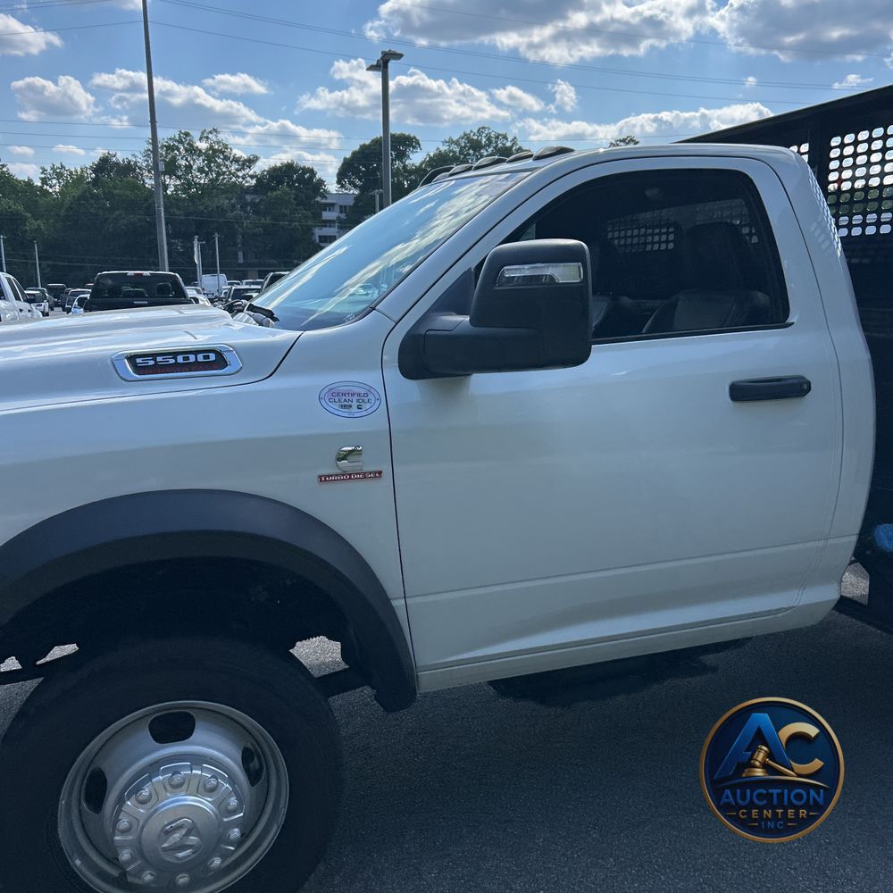 2024 Ram 5500 Chassis Tradesman/SLT