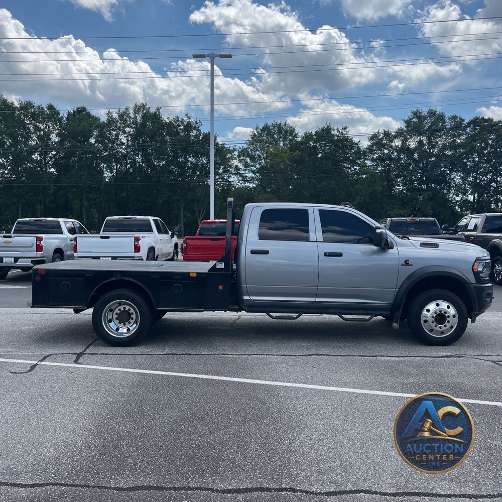 2023 Ram Commercial Tradesman CA60-84 CREW CAB/CHASSIS 4X4 6.7L