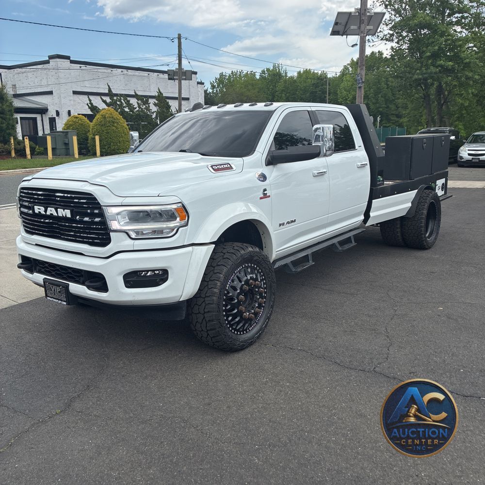 2022 Ram 5500 Chassis Tradesman/SLT/Laramie/Limited