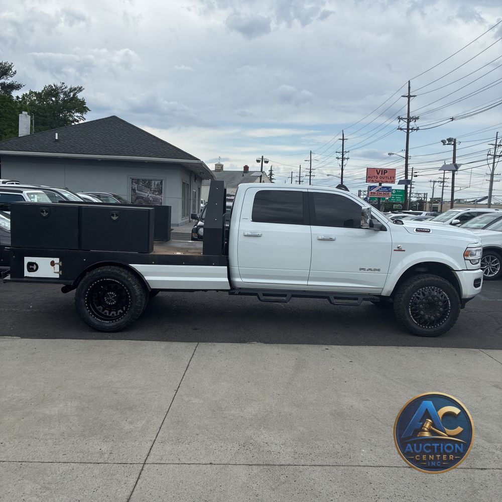 2022 Ram 5500 Chassis Tradesman/SLT/Laramie/Limited