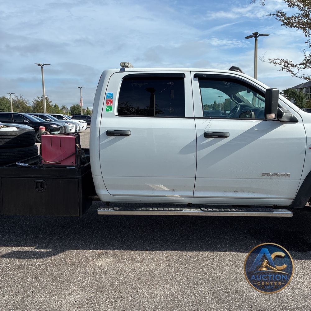 2022 Ram Commercial Tradesman CA60-84 CREW CAB/CHASSIS 4X4 6.7L