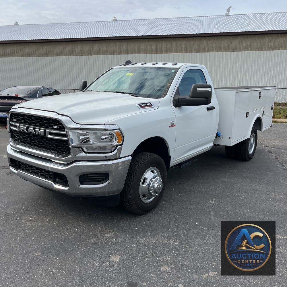 2024 Ram 3500 Cab/Chassis Tradesman