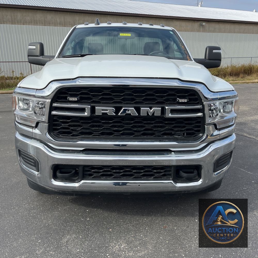 2024 Ram 3500 Cab/Chassis Tradesman