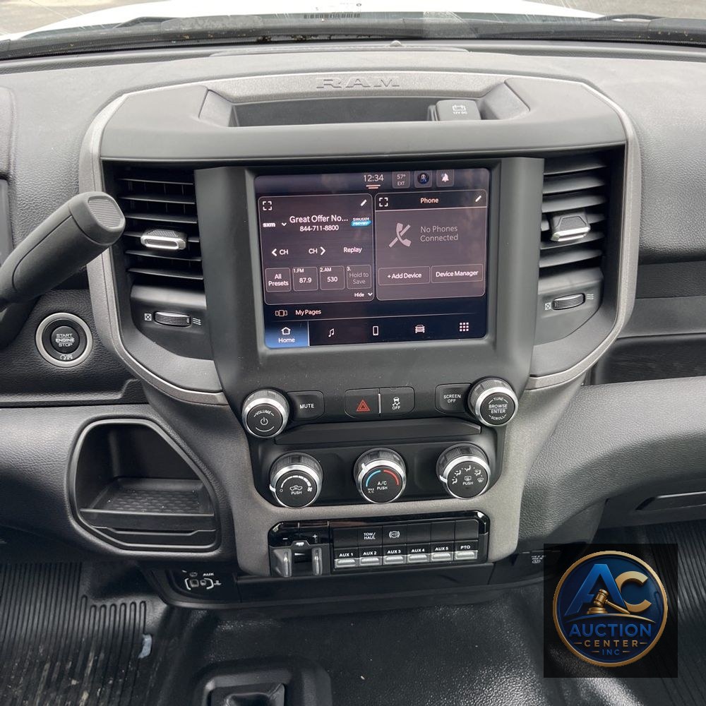 2024 Ram 3500 Cab/Chassis Tradesman