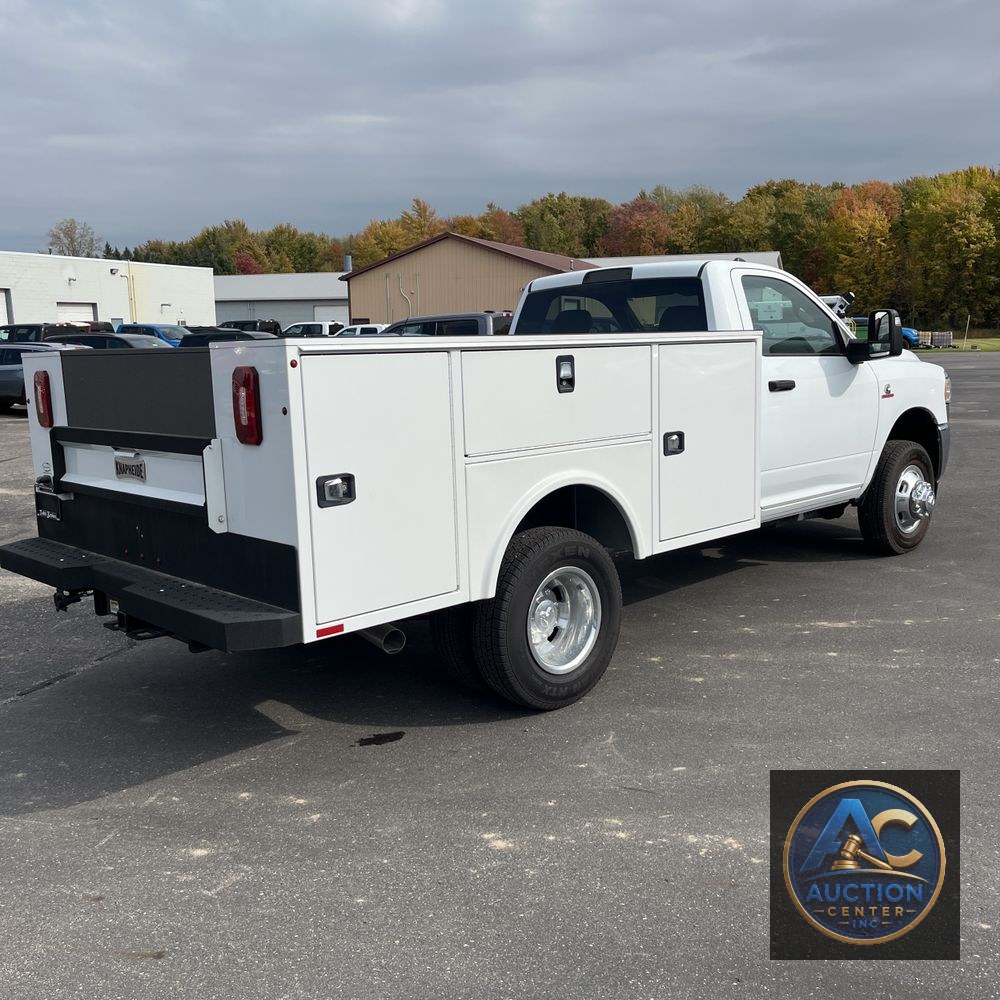 2024 Ram 3500 Cab/Chassis Tradesman