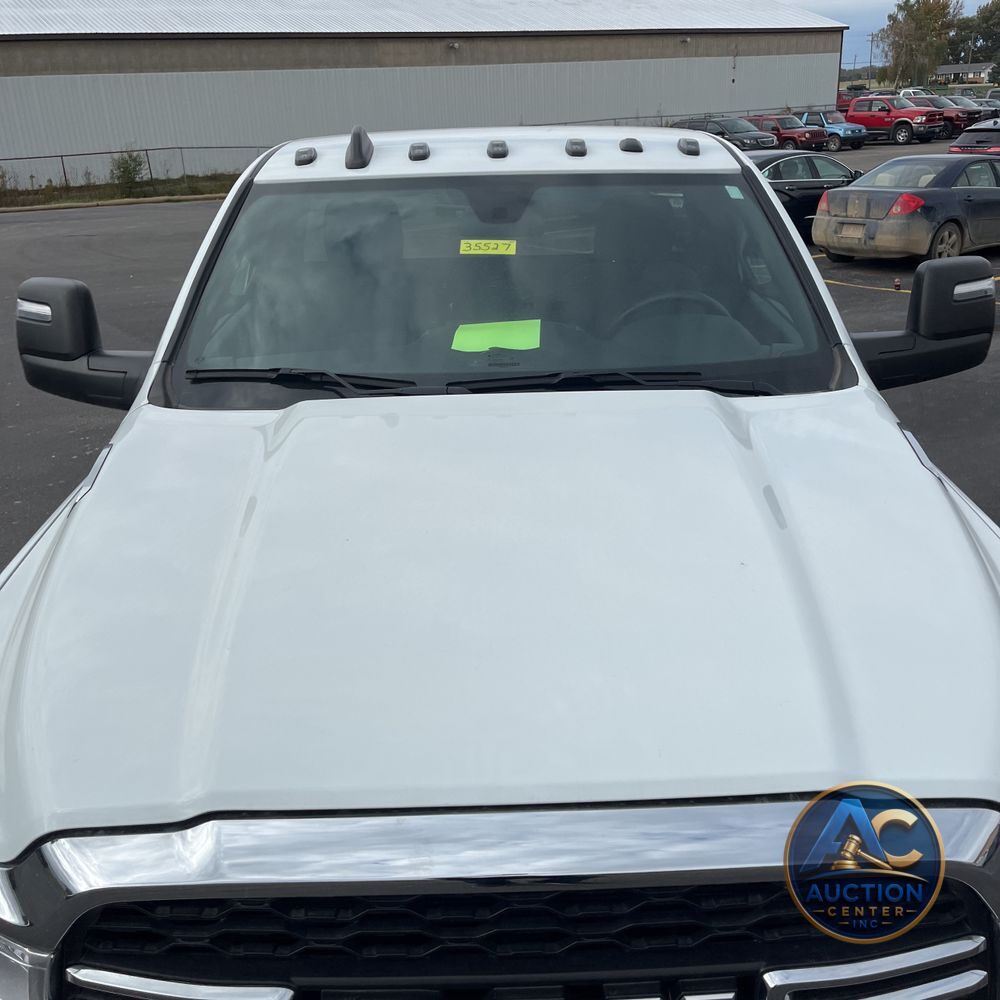 2024 Ram 3500 Cab/Chassis Tradesman
