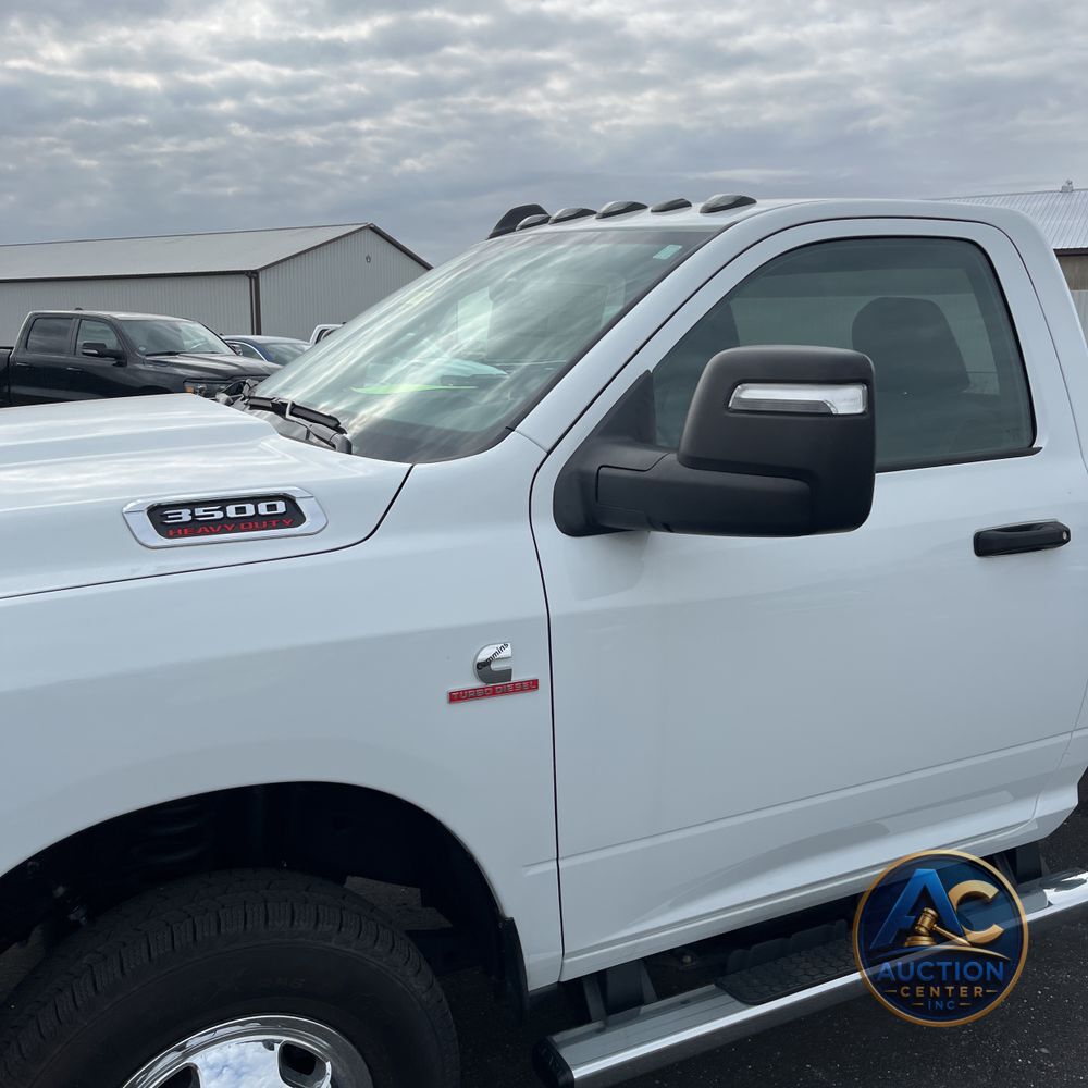2024 Ram 3500 Cab/Chassis Tradesman