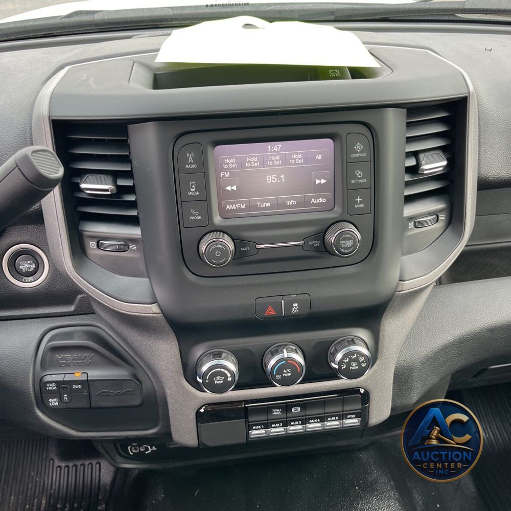 2024 Ram 3500 Cab/Chassis Tradesman