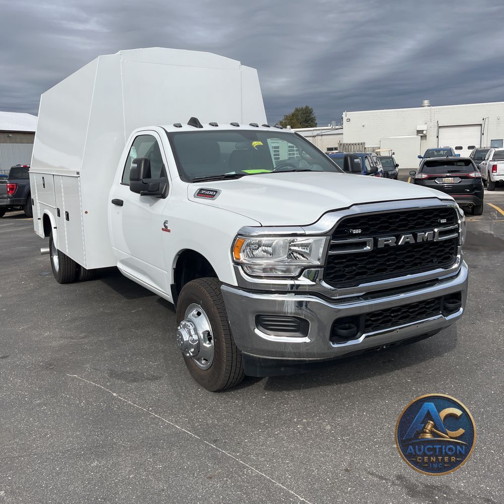 2024 Ram 3500 Cab/Chassis Tradesman