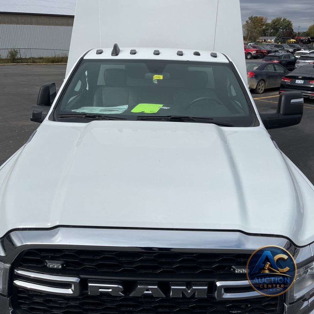 2024 Ram 3500 Cab/Chassis Tradesman