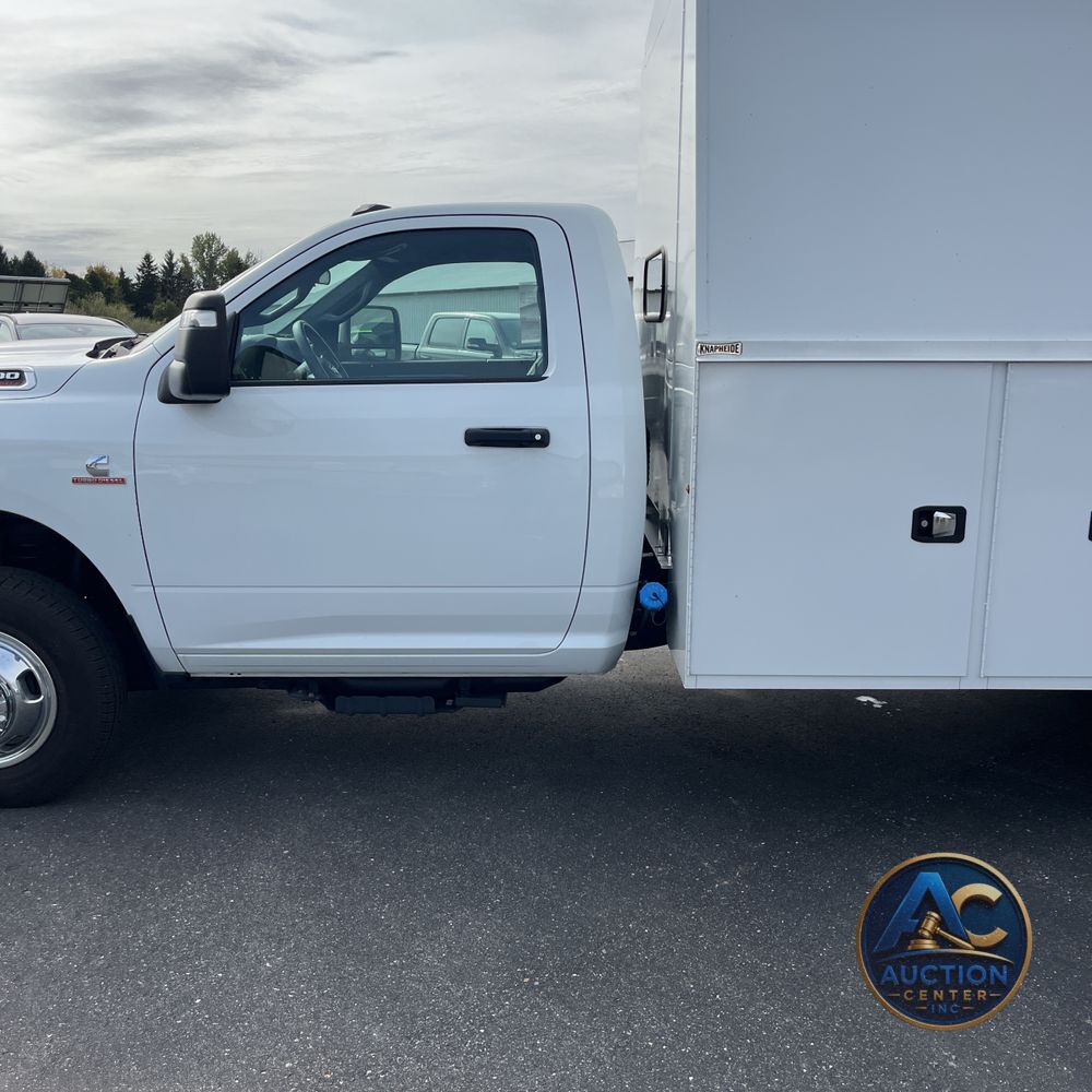 2024 Ram 3500 Cab/Chassis Tradesman