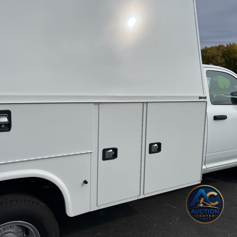 2024 Ram 3500 Cab/Chassis Tradesman