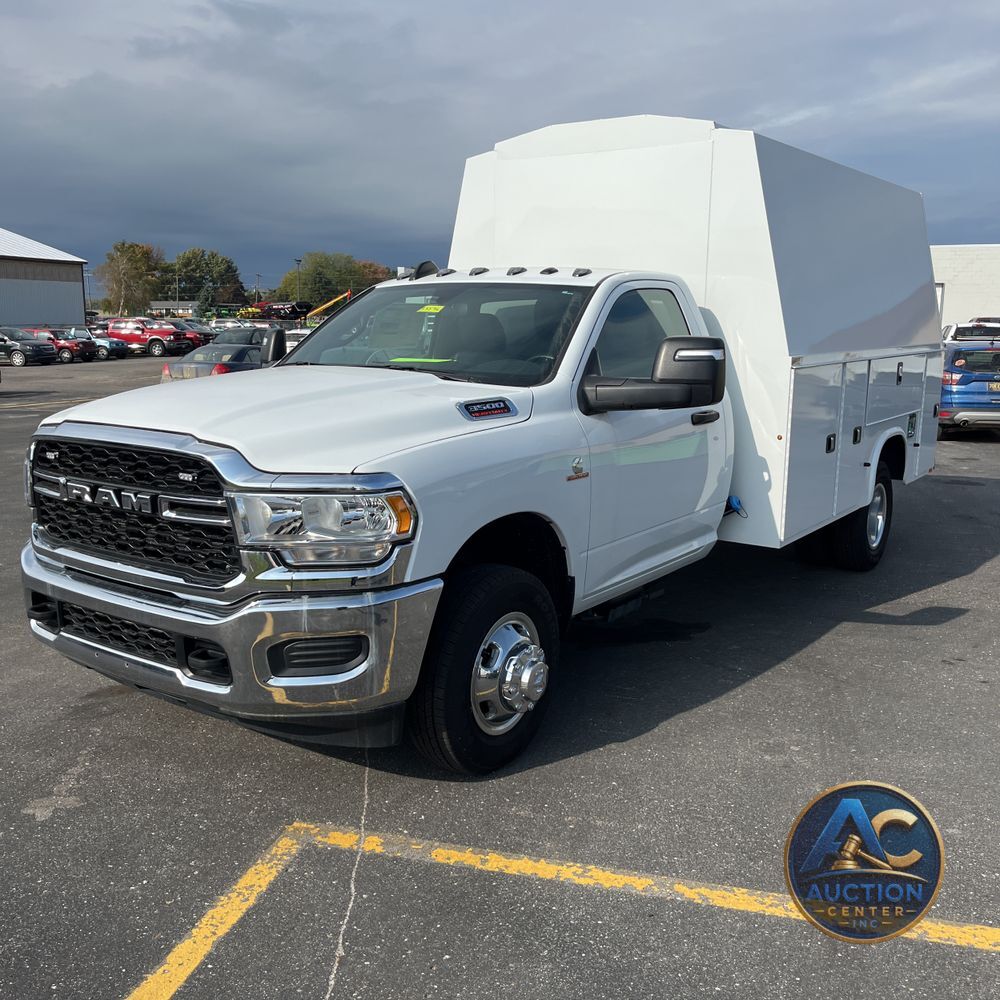 2024 Ram 3500 Cab/Chassis Tradesman