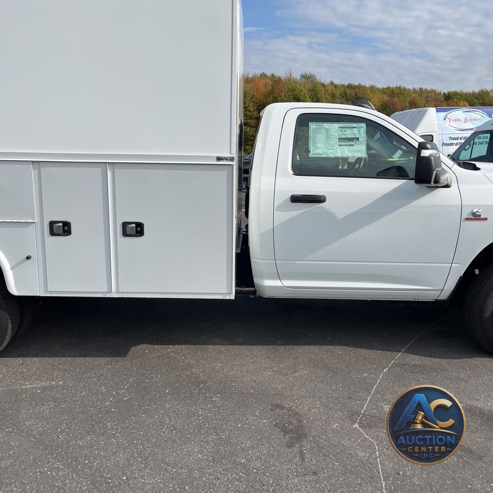 2024 Ram 3500 Cab/Chassis Tradesman