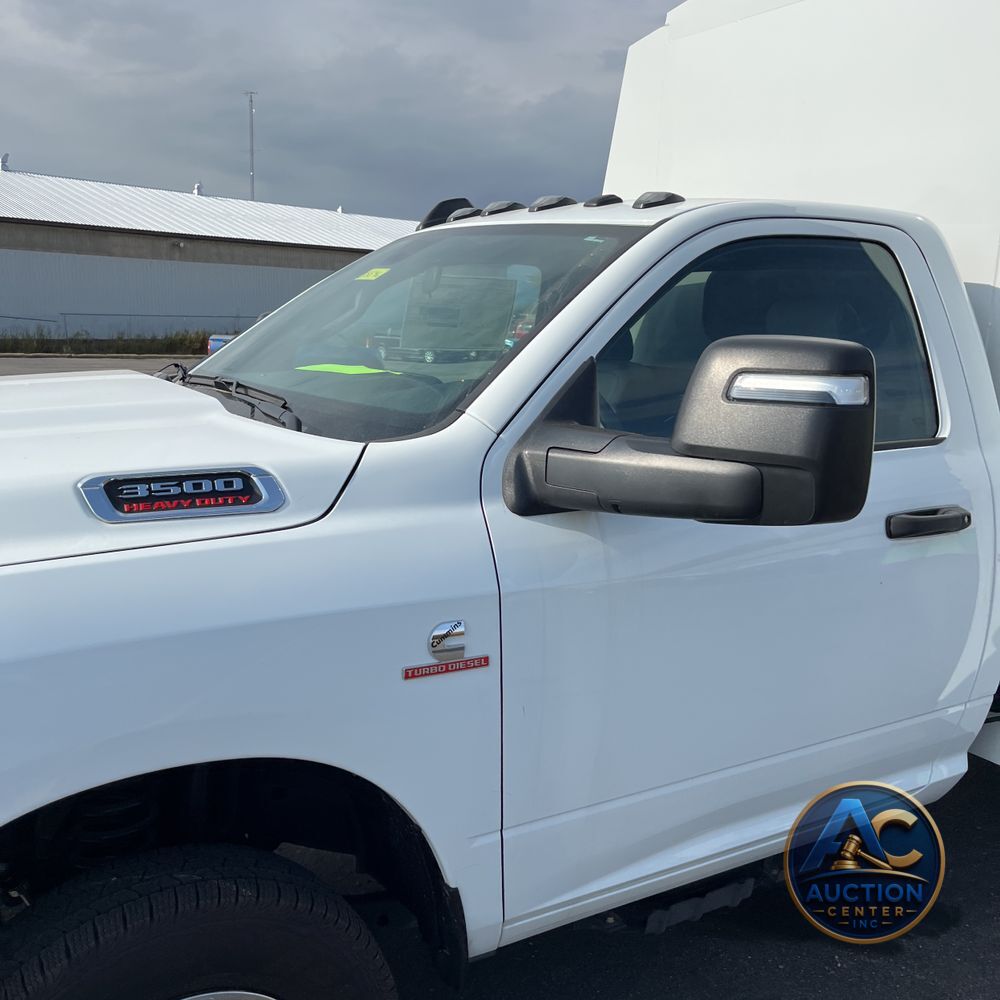 2024 Ram 3500 Cab/Chassis Tradesman