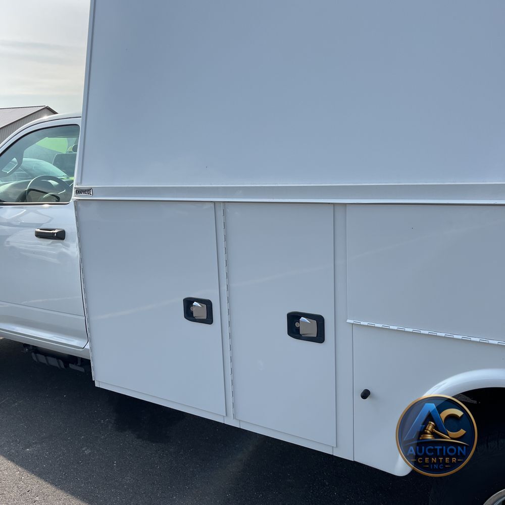 2024 Ram 3500 Cab/Chassis Tradesman