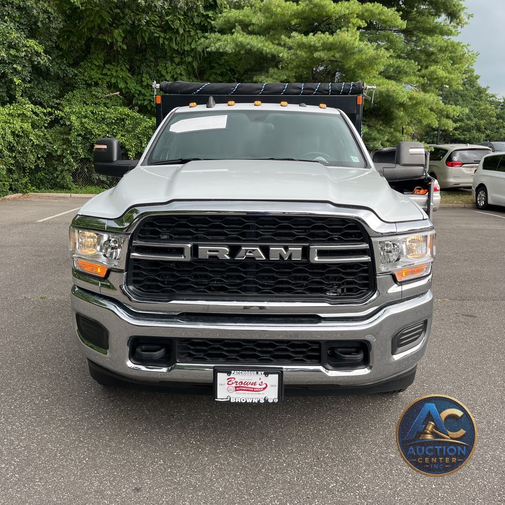 2024 Ram 3500 Cab/Chassis Tradesman