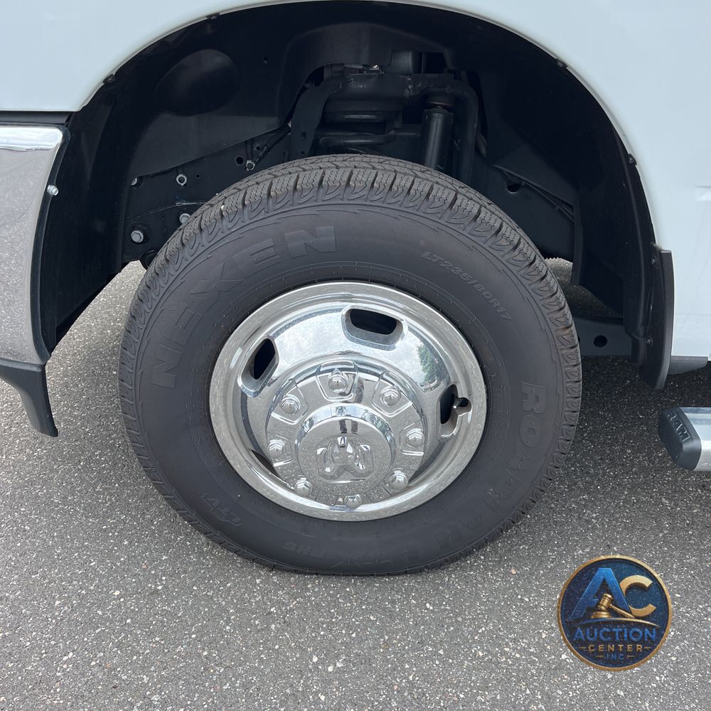 2024 Ram 3500 Cab/Chassis Tradesman