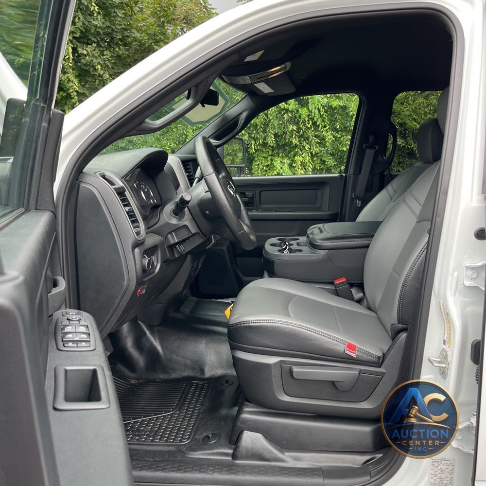 2024 Ram 3500 Cab/Chassis Tradesman