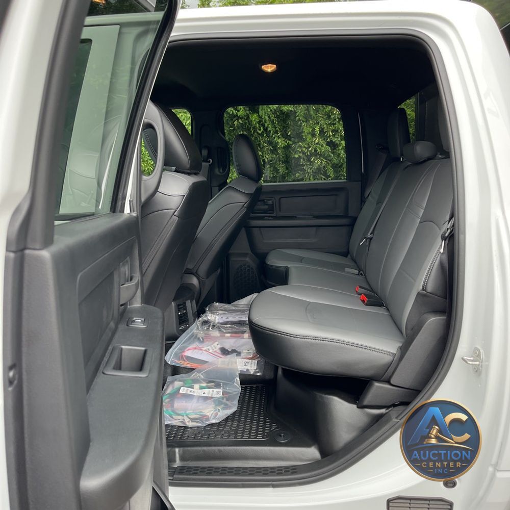 2024 Ram 3500 Cab/Chassis Tradesman